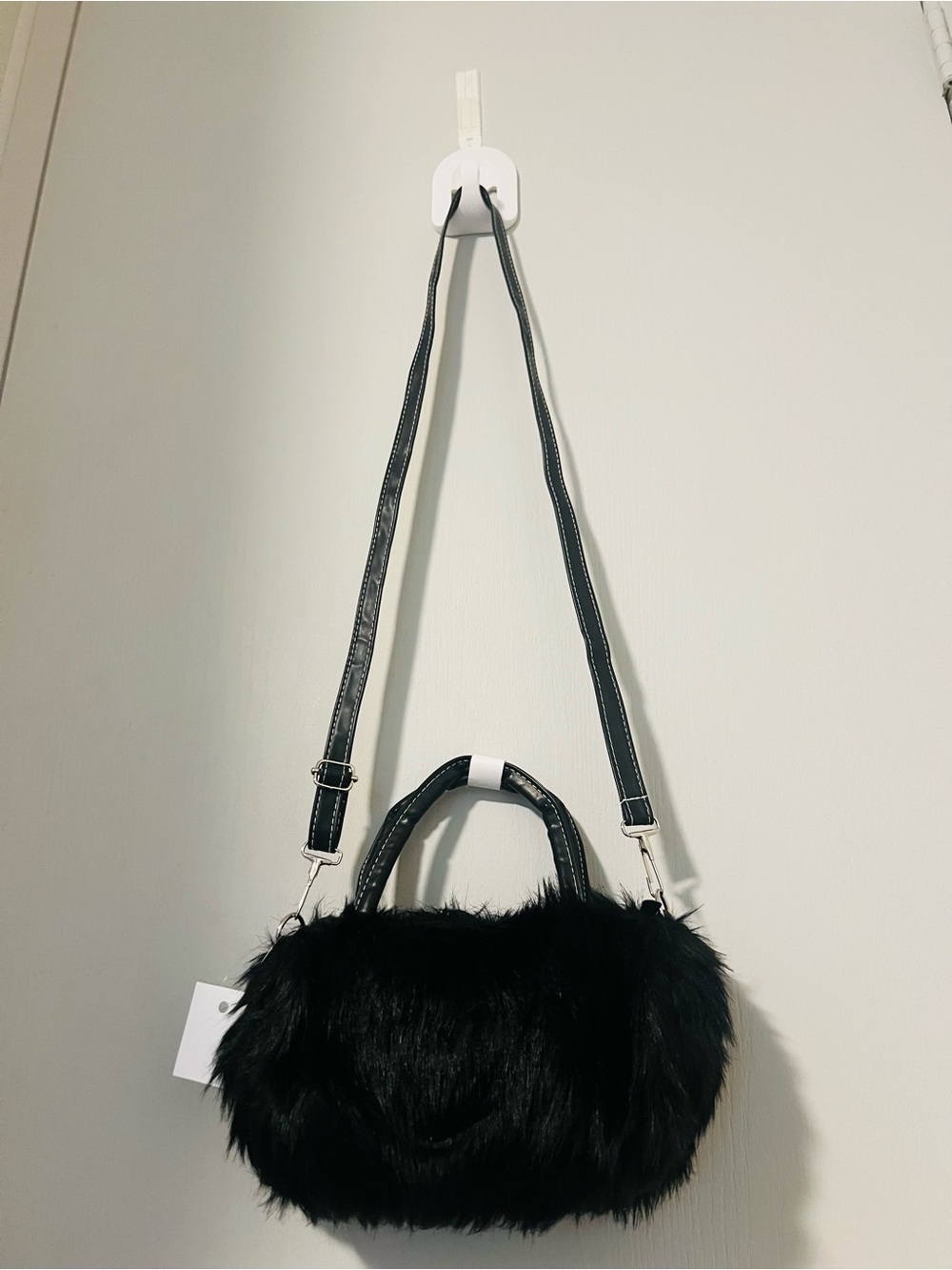 🆕 Black Faux Fur Crossbody Handbag
